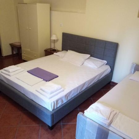 Atlantis Hotell Ermoúpoli Eksteriør bilde