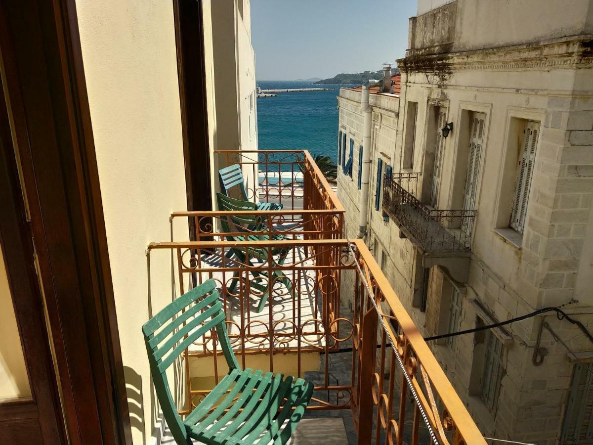Atlantis Hotell Ermoúpoli Eksteriør bilde