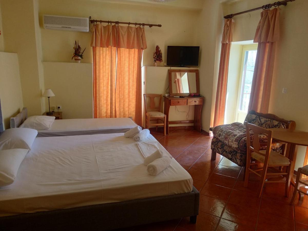 Atlantis Hotell Ermoúpoli Eksteriør bilde
